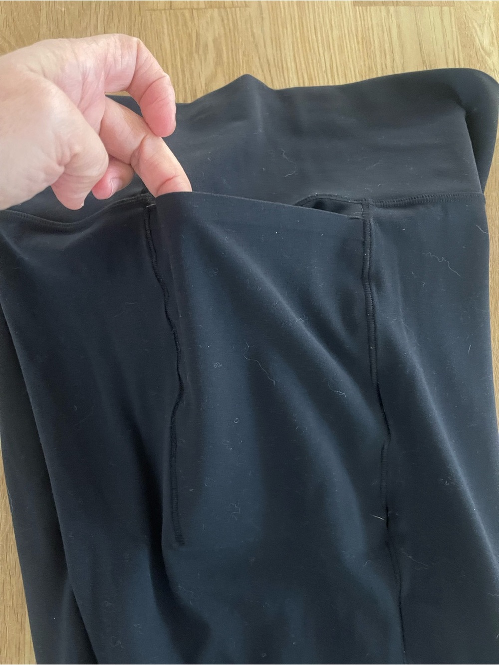 Athleta Transcend Stash Crop Straight Leg Pants, Black, Size Large Petite (LP) - Picture 4 of 11